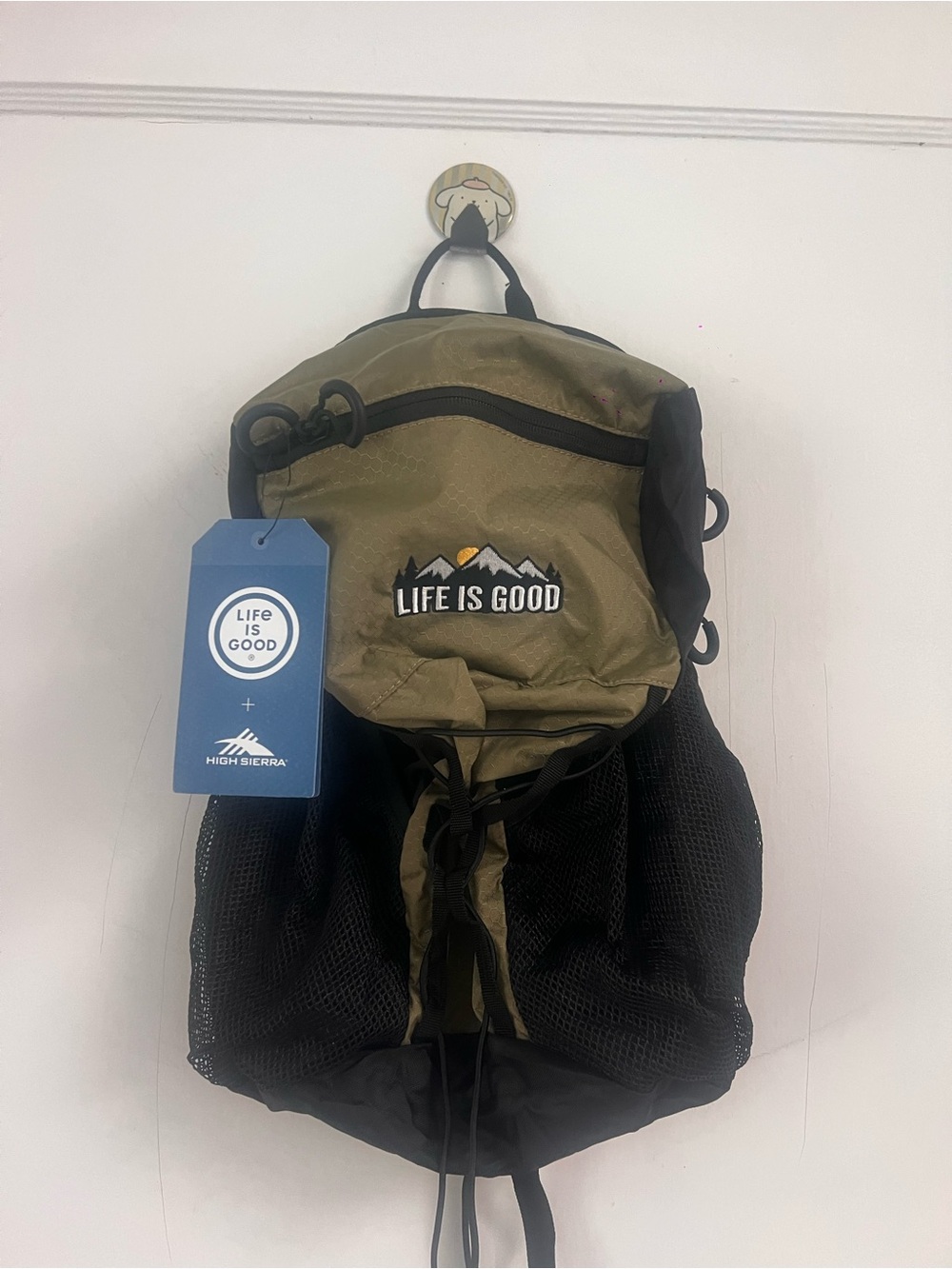 High Sierra Life is Good
PACK-N-GO BACKPACK
NEW W TAG